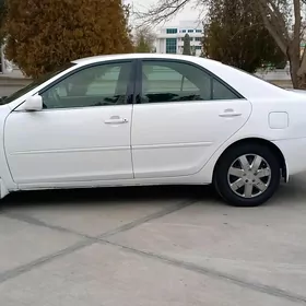 Toyota Camry 2004