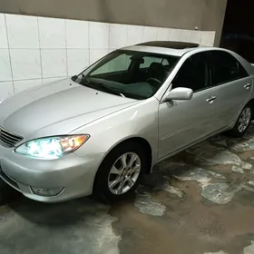 Toyota Camry 2005