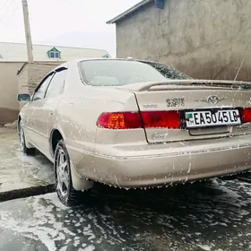 Toyota Camry 2000