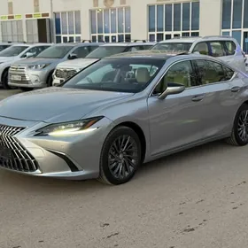 Lexus ES 350 2022