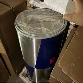 RED BULL banka