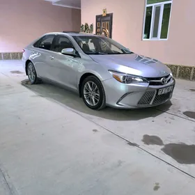 Toyota Camry 2017