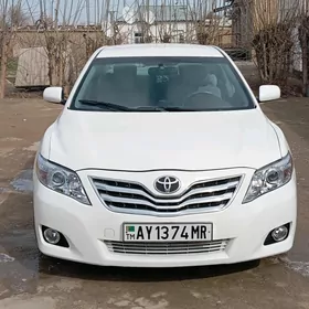 Toyota Camry 2010