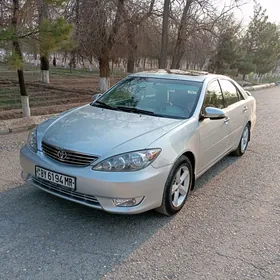 Toyota Camry 2004