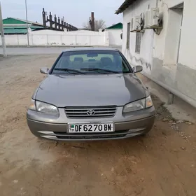 Toyota Camry 1998