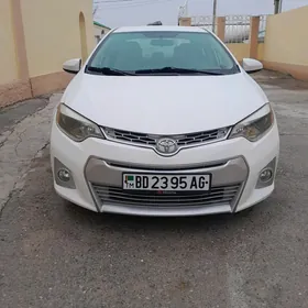 Toyota Corolla 2015