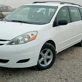 Toyota Sienna 2005