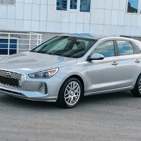 Hyundai Elantra GT 2020