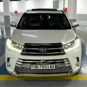 Toyota Highlander 2018