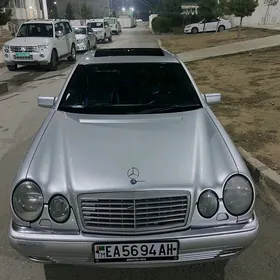 Mercedes-Benz E320 1997