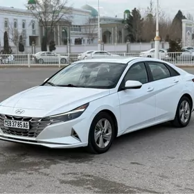 Hyundai Elantra 2021