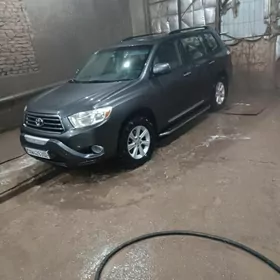 Toyota Highlander 2010