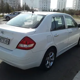 Nissan Versa 2009