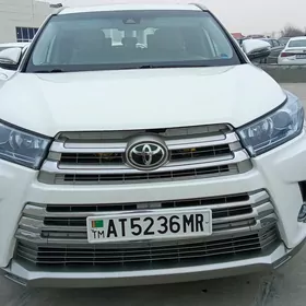 Toyota Highlander 2019