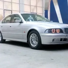 BMW E39 2002