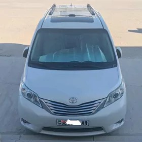 Toyota Sienna 2012