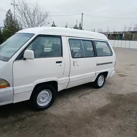 Toyota Town Ace 1988