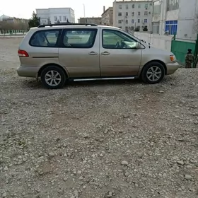 Toyota Sienna 2003