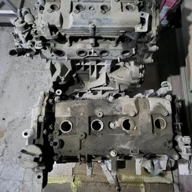 Nisan  versa