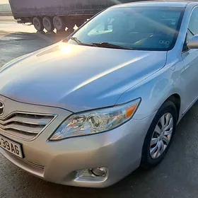 Toyota Camry 2010