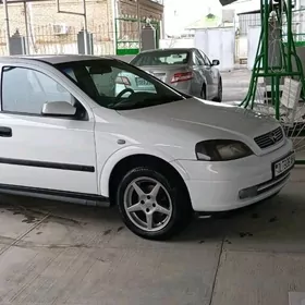 Opel Astra 2003