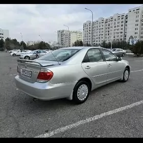 Toyota Camry 2004