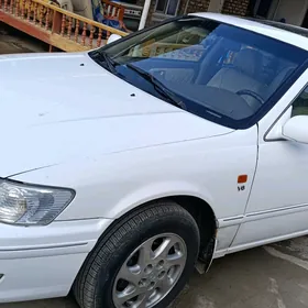 Toyota Camry 1998