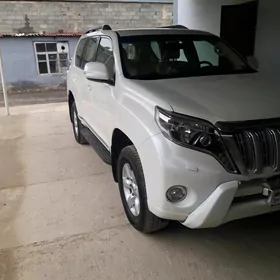 Toyota Land Cruiser Prado 2014