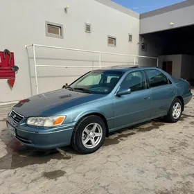 Toyota Camry 2000