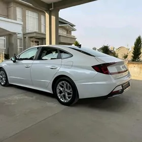 Hyundai Sonata 2021