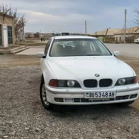 BMW E39 1998