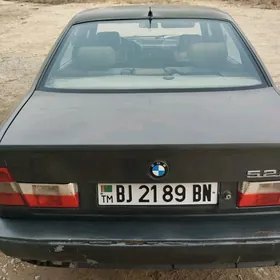 BMW 525 1990