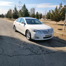 Toyota Camry 2010