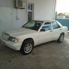 Mercedes-Benz 190E 1988