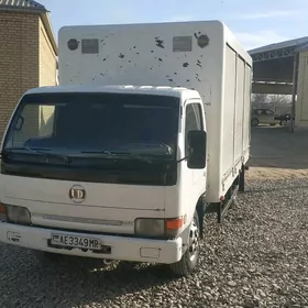 Mitsubishi Canter 2004