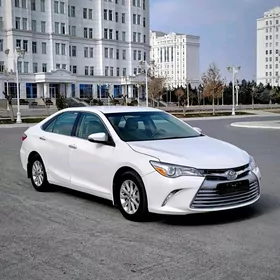 Toyota Camry 2015