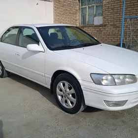 Toyota Camry 1998