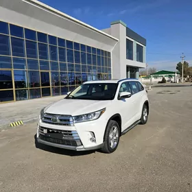 Toyota Highlander 2018