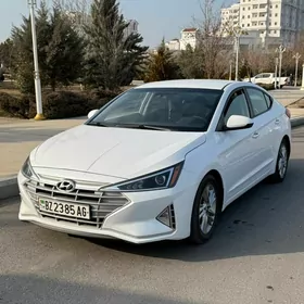 Hyundai Elantra 2019