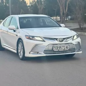 Toyota Camry 2022