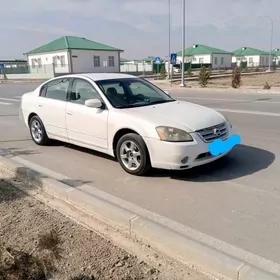 Nissan Altima 2004