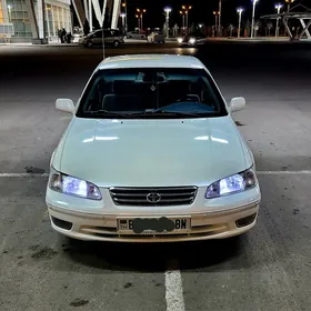 Toyota Camry 2000