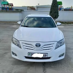 Toyota Camry 2010