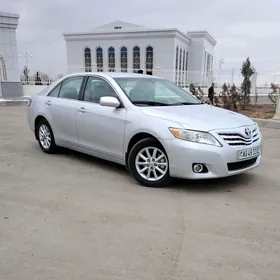 Toyota Camry 2010