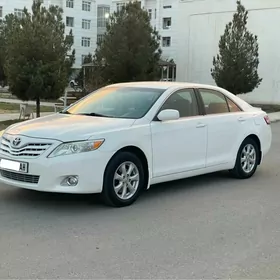 Toyota Camry 2010