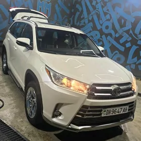 Toyota Highlander 2018