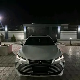 Toyota Avalon 2022