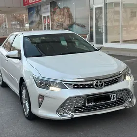 Toyota Camry 2017