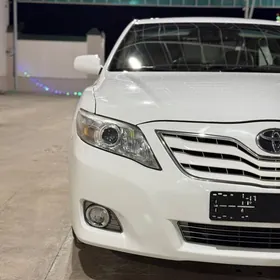 Toyota Camry 2011