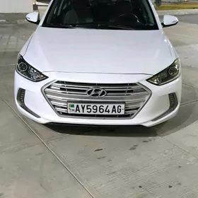 Hyundai Elantra 2018